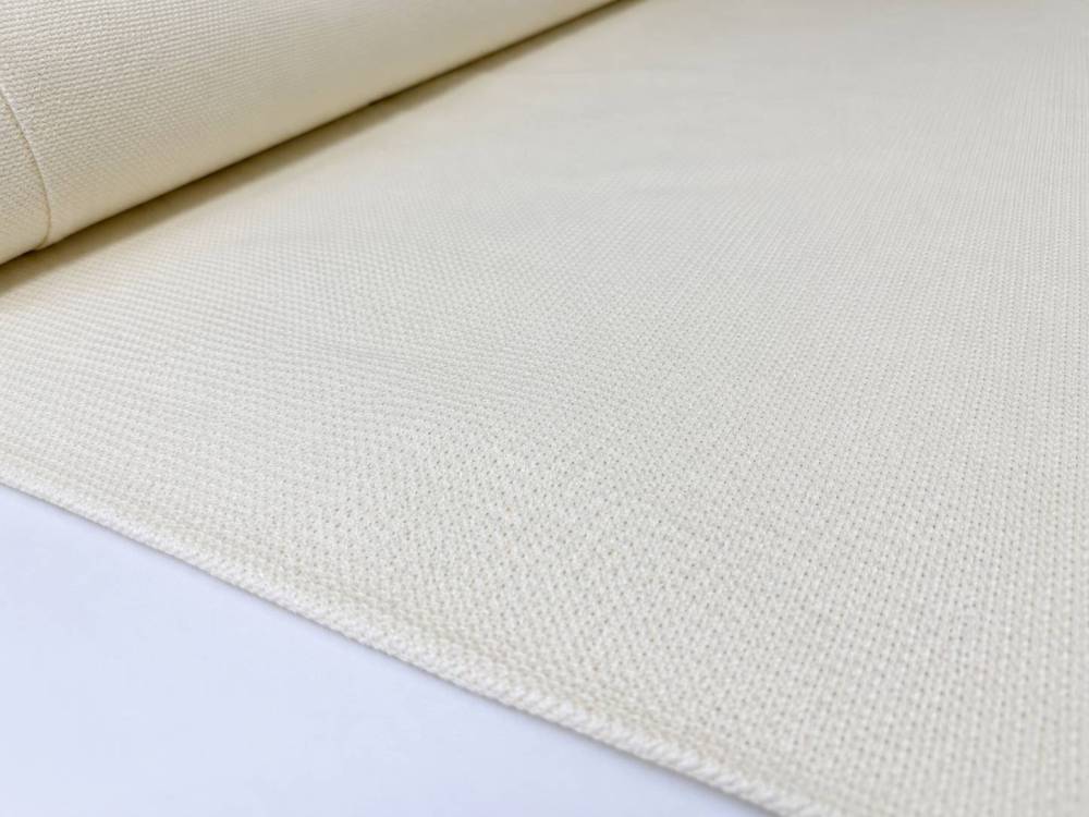 St&iacute;n&iacute;c&iacute; s&iacute;tě PloteS 240g/m&sup2; - role &scaron;&iacute;ře 4m, b&iacute;l&aacute;/porcel&aacute;n
